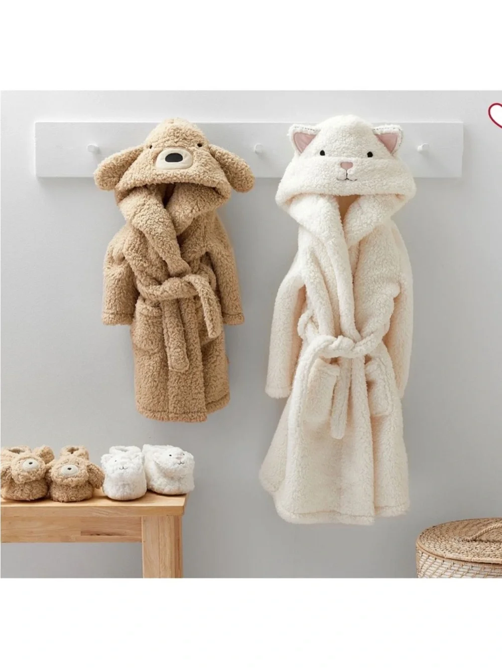 PBK Pottery Barn Kids Hooded Plush Sherpa Critter Robe Kitty Ears White Sz 4-6
